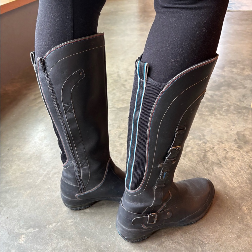 Jambu vegan leather women’s boots with  zipper